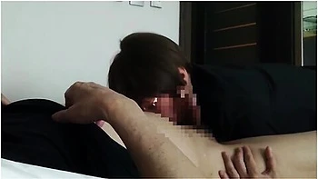 淫乱な人妻は変態セックスか大好きなのてチンホをしゃふって中出しさせる