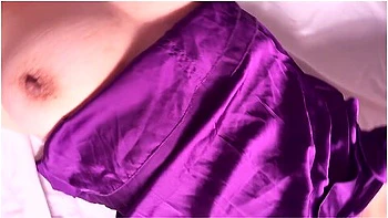 Very Sexy Mature Asian Stepmom Spreading Her Pussy Wide And Having Sex