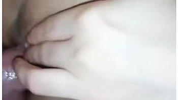 Elle Se Touche Pendant Que Je Suis Defonce Sont Petit Cul Bien Serre. Une Video Acheter = Dedicase