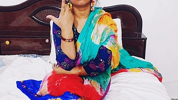 Jiju Meri Le Lo, Main Bhi To Aadhi Gharwaali Hu Sex Video