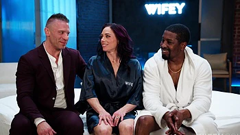 Isiah Maxwell shares his huge cock with Vanessa Arizona and her husband