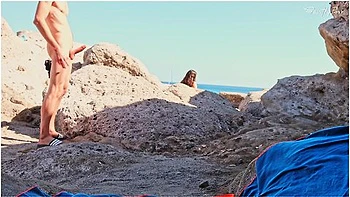 Handjob Slut Beach: Dickflash For A Slutty Little Bitch And She Cant Resist To Make Me Cum