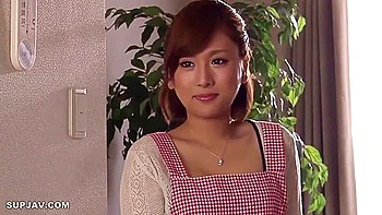 Japanese Stepmom & Stepson Nana Sakita