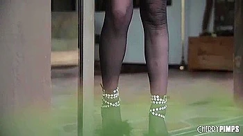 Glamour And Shaved Movie With Alex De La Flor And Ember Snow