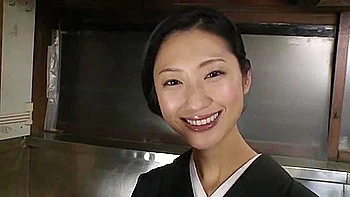 240808チャイナ服とか着てる元グラドルb