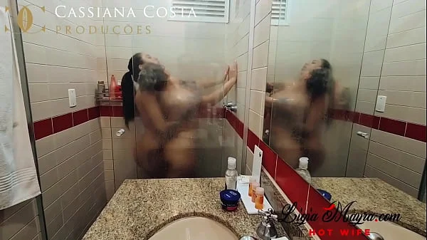Cassiana Costa dando Feliz Natal do melhor jeito possível