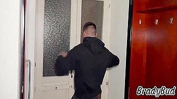 Nos Follamos Un Hermosa Puta Para Celebrar La Compra De Nuestra Nueva Casa 14 Min