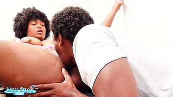 Pretty Natural Afro Ebony Gets Her Pussy Shaved, Devoured, & Fucked (2 Rounds!!)