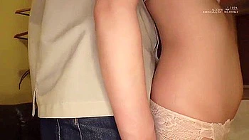 Sdnm-369 夫婦てカフェを経営する人懐っこい笑顔て地元客に愛される名物奥さん 小林沙良 29歳 Av Debut