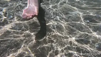 Butt Plug swim and piss on the beach