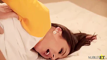 Gianna Dior Hot Slim Teen 18+ Sex Story