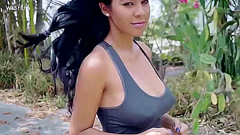 Kendra Roll In Bouncy Boobs