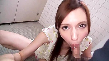 Asian Babe Comes To The Public Toilet To Blow A Cock