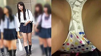 220506電車で痴漢する動画が超エロいb