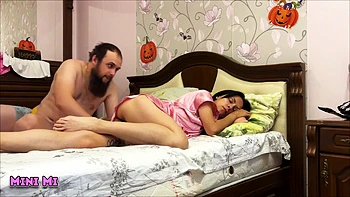 Stepmom And Stepson Share Bed. Unexpected Huge Oral Creampie