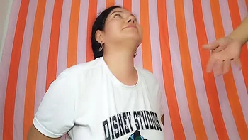 Vecina Mamando With Mi Vecina