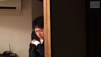 URG002-HJFWVGVSJU597934256