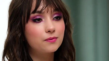 Stéphanie lets herself be conquered… - Jacquie et Michel TV