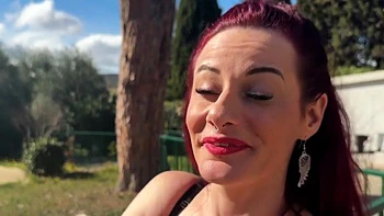 Olivia, 23, warms the atmosphere! - Jacquie et Michel TV