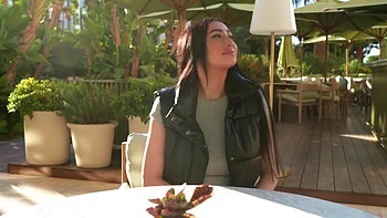 Julie, a beautiful blonde cougar, imposes her will with hard sex! - Jacquie et Michel TV