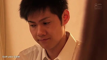 Hitomi Who Was Have Her For The First Time But Was Eaten By A Big Tits Stepsister Who Lives Next Door And Did Not Get Up