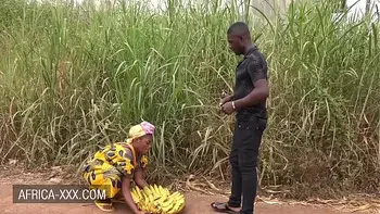 Black banana seller girl seduced for a hot sex