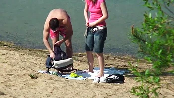 Amateur Couple Public Beach Sex - George Lee Homemade Blowjob Outdoor