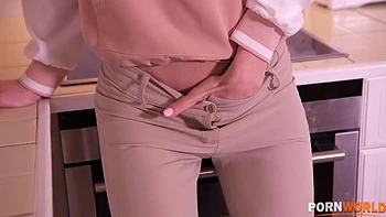 Big Cock Captivates Teen