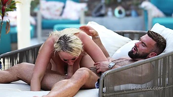 Drilling The Pussy Of Hot Milf Momma Bombshell