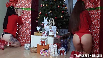 Is That A Or Are You Just Happy To See Me? - Donna Hart