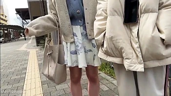 251130男女でツイスターゲームをプレイg2