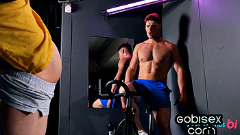 Fit bisexual threesome with flexible slut