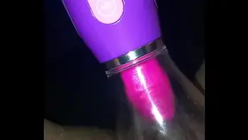 Watch my pussy get sucked and lucked. Gets huge!!