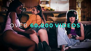 GIRLSWAY - Avery Black Offers Pussy To Caring Emergency Dispatcher Karlee Grey - SPANISH SUBTITLES: Porn