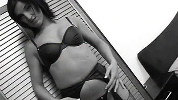 Brunette getting her as slammed