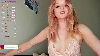 Stred: Babe, Brunette  Chaturbate Porn