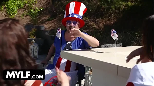 Hot Big Tits MILF Ariella Ferrera & Her StepDaughter Jennifer Jacobs Have Threesome With New StepSon In Front Of Husband During 4th Of July Barbecue