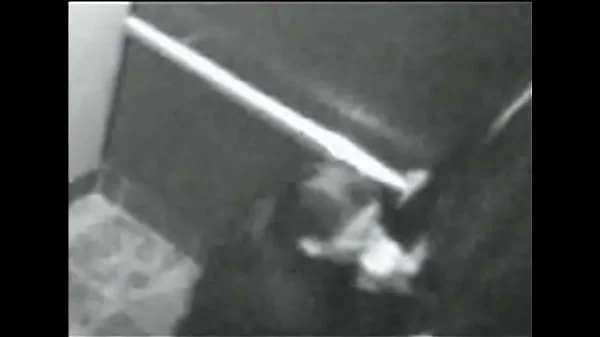 Quarentona portuguesa Susana faz broche ao patrï¿½o no elevador