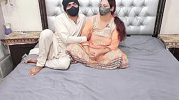 Desi Indian Bhabhi Hardcore Fucking - Rough Anal Sex with Big Tits MILF - Hindi Audio