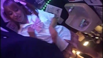 00481,Beautiful woman's lewd appearance