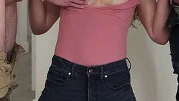 Stuck Aria Valencia,  IF you can help get me unstuck, I ll suck you off too : Porn