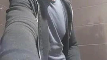 Ajx he masturbates in the bathroom and calls his wife: Handjob, Fansly  Cumshot Porn