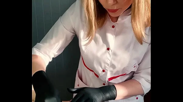 The client couldn't take it anymore and CUM vigorously during the procedure. With English subtitles