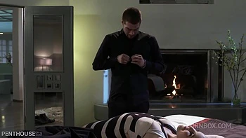 In the Heat of the Moment - Episode 3