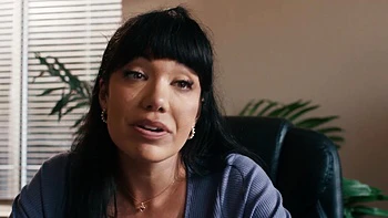 Isiah Maxwell pounds latina milf Little Puck hard