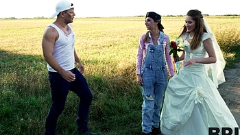 Una Fairy became a bride and had sex with two guys in a car.