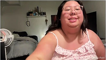 Late Night Sesh- Titties, Bong Hits, & Casual Talk