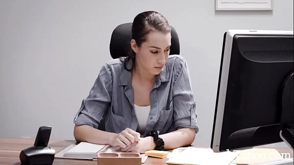Hot Secretary Lets Married Boss Use Her- Bella Round