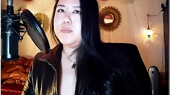 Dominatrix Mara Whipsers Asmr Phrases You Want To Hear