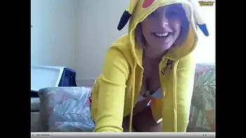 Sexy Neyaa in pikachu suit